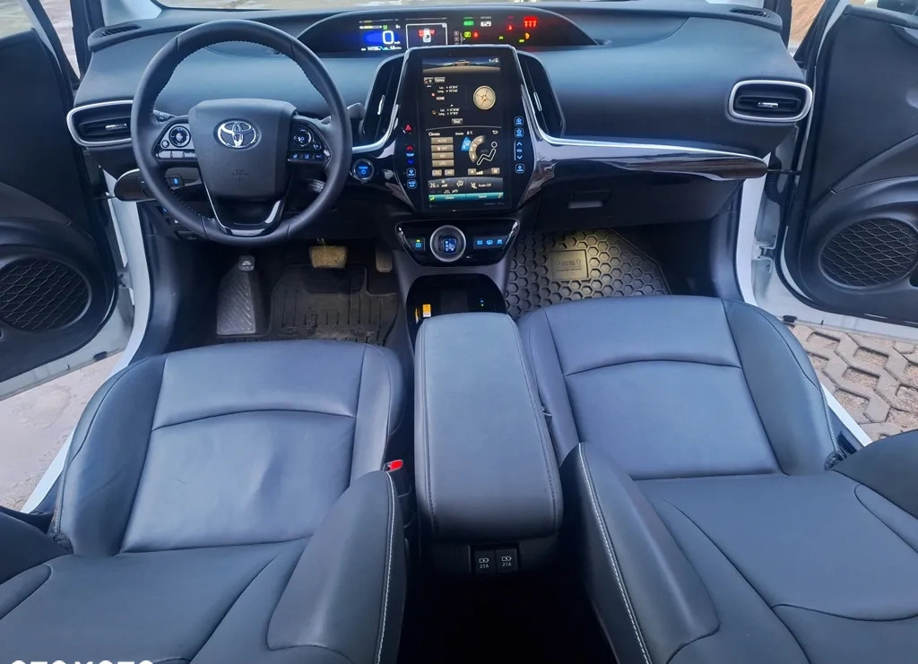 Toyota Prius cena 122900 przebieg: 14156, rok produkcji 2022 z Wrocław małe 137